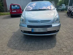 Silber Gebraucht 2010 Citroën Xsara Picasso Van / Kleinbus | 3.700 €