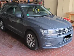 Grau Gebraucht 2017 VW Tiguan Trendline SUV | 17.500 € (Guter Preis)