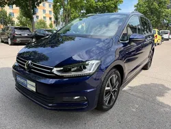 Blau Gebraucht 2020 VW Touran Highline Van / Kleinbus | 23.999 € (Guter Preis)