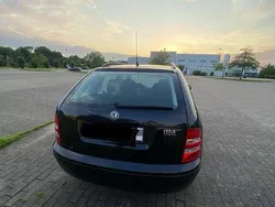Schwarz Gebraucht 2004 Skoda Fabia Kombi | 1.400 € (Fairer Preis)
