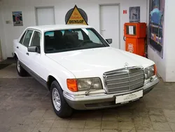Weiß Gebraucht 1984 Mercedes S500 Limousine | 34.460 €