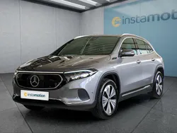 Grau Gebraucht 2022 Mercedes EQA350 SUV | 33.649 €