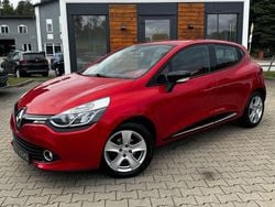 Rot Gebraucht 2012 Renault Clio IV Luxe Limousine | 10.490 €
