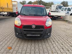 Rot Gebraucht 2011 Fiat Doblò Van / Kleinbus | 2.990 € (Guter Preis)