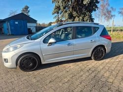 Grau Gebraucht 2010 Peugeot 207 Filou Kombi | 2.200 € (Guter Preis)