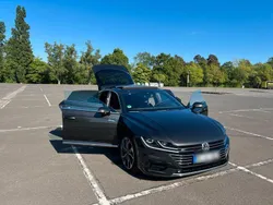 Grau Gebraucht 2018 VW Arteon Limousine | 24.500 € (Etwas zu teuer)