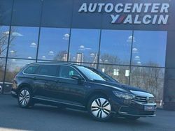 Schwarz Gebraucht 2021 VW Passat GTE Kombi | 14.890 € (Fairer Preis)
