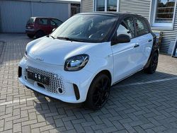 Weiß Gebraucht 2021 Smart ForFour Electric Drive Kleinwagen | 9.500 € (Etwas zu teuer)