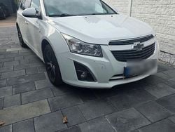 Weiß Gebraucht 2012 Chevrolet Cruze LS Kombi | 4.100 € (Fairer Preis)