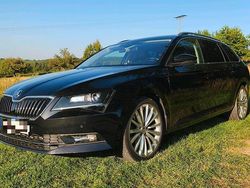 Schwarz Gebraucht 2016 Skoda Superb LAURIN & KLEMENT Kombi | 18.999 € (Fairer Preis)
