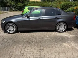 Grau Gebraucht 2005 BMW 318 Limousine | 6.000 €