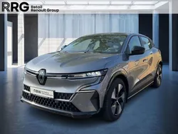 Schiefergrau Gebraucht 2023 Renault Mégane Equilibre Limousine | 27.790 € (Superpreis)