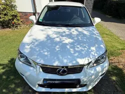 Weiß Gebraucht 2012 Lexus CT200h Limousine | 12.000 € (Guter Preis)