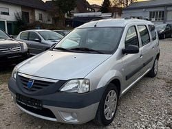 Grau Gebraucht 2007 Dacia Logan MCV Ambiance Kombi | 900 €