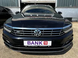 Schwarz Gebraucht 2015 VW Passat Highline Kombi | 13.999 € (Guter Preis)