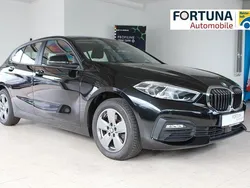 Schwarz Gebraucht 2022 BMW 118 Advantage Kleinwagen | 21.480 € (Fairer Preis)