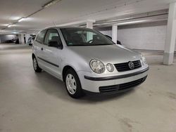Silber Gebraucht 2003 VW Polo Basis Kleinwagen | 2.000 € (Fairer Preis)