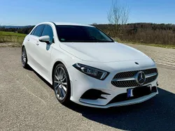 Weiß Gebraucht 2019 Mercedes A180 AMG line Limousine | 20.990 € (Superpreis)