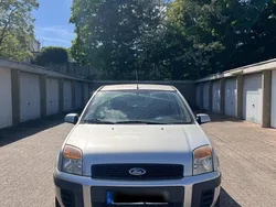 Silber Gebraucht 2008 Ford Fusion Kleinwagen | 2.300 € (Fairer Preis)