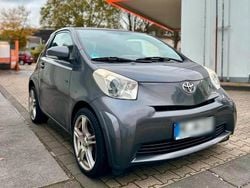 Violet Gebraucht 2010 Toyota iQ Kleinwagen | 5.400 € (Fairer Preis)