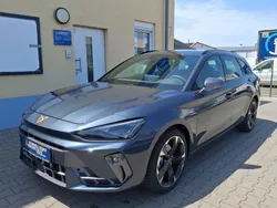 Mitternachtsschwarz m.../schwarz Neu 2025 Cupra Leon Basis Kombi | 30.190 € (Guter Preis)
