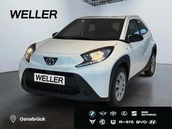 Super white 2 (weiss) Neu 2025 Toyota Aygo Play Kleinwagen | 17.490 €