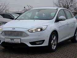 Weiß Gebraucht 2016 Ford Focus Limousine | 9.950 € (Fairer Preis)