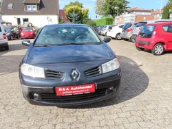 Grau Gebraucht 2007 Renault Mégane Cabriolet Authentique Cabrio | 2.499 € (Fairer Preis)