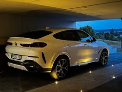 Weiß Gebraucht 2021 BMW X6 M50 Performance SUV | 63.000 € (Superpreis)