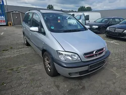 Silber Gebraucht 2003 Opel Zafira Van / Kleinbus | 700 € (Guter Preis)