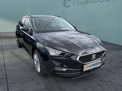 Schwarz Neu 2024 Seat Leon Style Van / Kleinbus | 29.450 € (Fairer Preis)