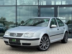 Grau Gebraucht 1999 VW Bora Limousine | 2.999 € (Teuer)