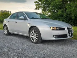 Silber Gebraucht 2006 Alfa Romeo 159 Limousine | 5.990 €