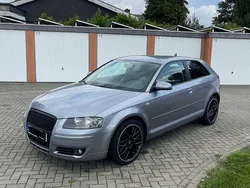 Grau Gebraucht 2005 Audi A3 Basis Limousine | 4.190 € (Etwas zu teuer)