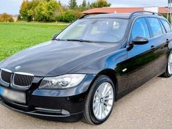 Schwarz Gebraucht 2008 BMW 330 Kombi | 5.999 € (Guter Preis)