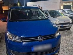 Blau Gebraucht 2011 VW Touran Van / Kleinbus | 4.800 € (Fairer Preis)