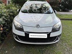 Weiß Gebraucht 2014 Renault Mégane GrandTour Kombi | 4.500 € (Fairer Preis)