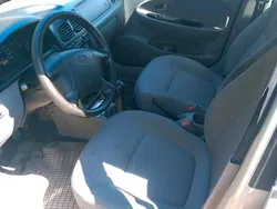 Silber Gebraucht 2001 Kia Rio Kleinwagen | 600 €