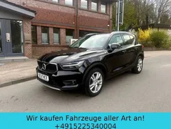 Schwarz Gebraucht 2019 Volvo XC40 Momentum SUV | 22.990 € (Guter Preis)