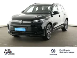 Deep black perleffekt Gebraucht 2024 VW Tiguan Life SUV | 35.490 € (Guter Preis)