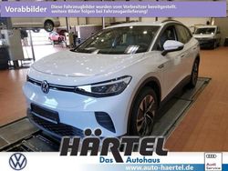 Gletscherweiss (white), metallic Gebraucht 2022 VW ID.4 Pro Performance SUV | 25.900 € (Fairer Preis)