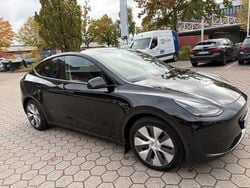 Schwarz Gebraucht 2023 Tesla Model Y RWD SUV | 29.800 € (Etwas zu teuer)
