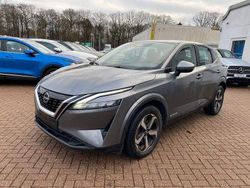 Grau Gebraucht 2023 Nissan Qashqai SUV | 18.921 € (Guter Preis)