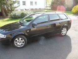 Schwarz Gebraucht 2004 Audi A4 Kombi | 10.500 €