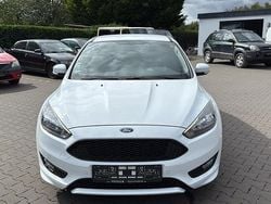 Weiß Gebraucht 2017 Ford Focus ST-Line Kombi | 4.500 € (Superpreis)