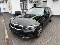 Schwarz ii Gebraucht 2021 BMW 320 Advantage Kombi | 17.980 € (Etwas zu teuer)