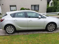 Silber Gebraucht 2010 Opel Astra Cosmo Limousine | 7.000 € (Fairer Preis)