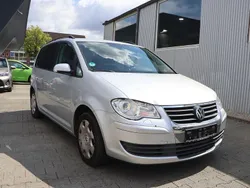 Silber Gebraucht 2009 VW Touran United Van / Kleinbus | 2.902 € (Fairer Preis)