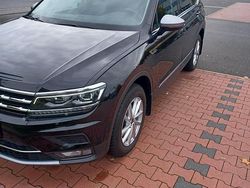 Schwarz Gebraucht 2018 VW Tiguan Allspace Highline SUV | 29.300 € (Fairer Preis)