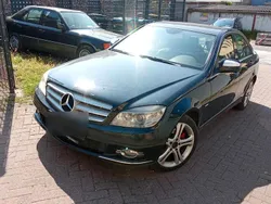 Schwarz Gebraucht 2008 Mercedes C200 Avantgarde Limousine | 3.600 €